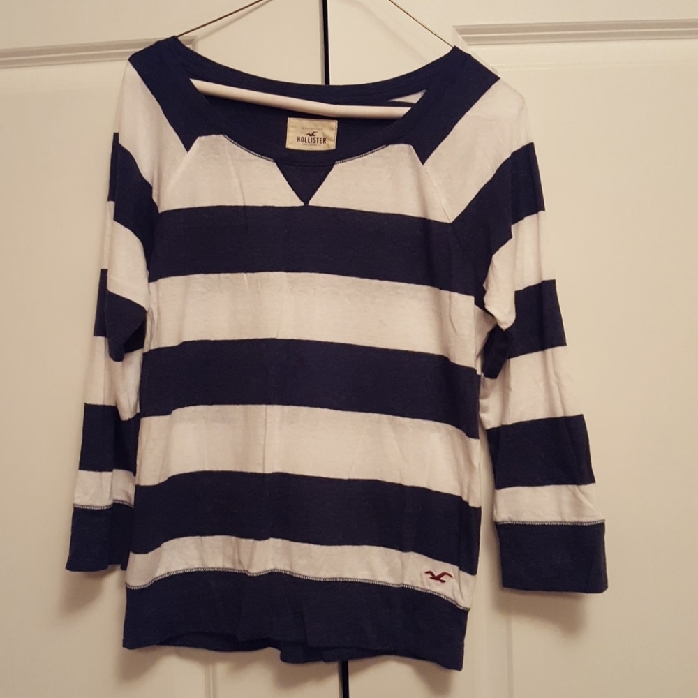 🏄‍♀️Hollister striped pullover🏄‍♀️